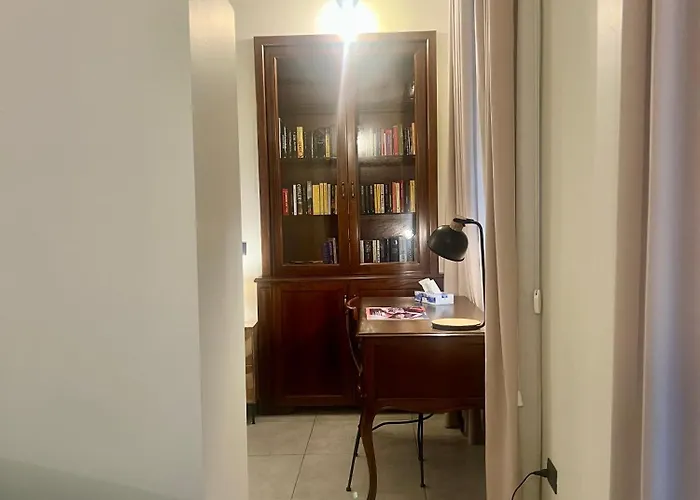 President House * トリノ